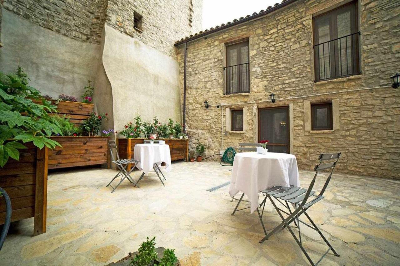 El Forn De Freixenet Con Servicios De Un Hotel Льєйда Екстер'єр фото